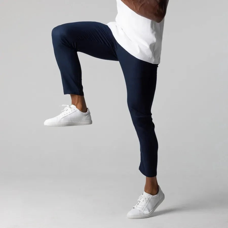 Logan | Moderne Slim-Fit Chino-Hose | Herren4