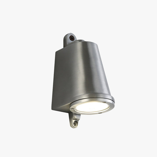 LunaSteel | Stilvolle Metallische Wandleuchte1