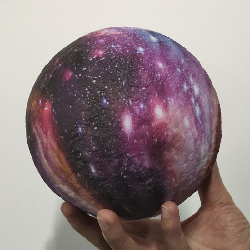 LunarGlow | Galaxy Projektionslampe mit Holzsockel