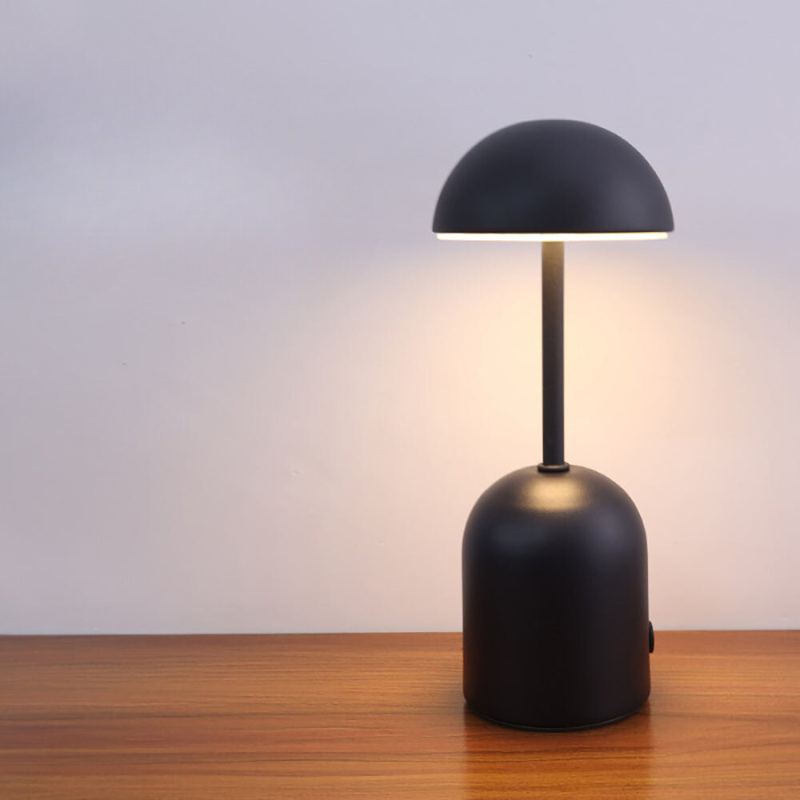 NordicGlow | Verstellbare Nordische Lampe mit Metallischem Finish6