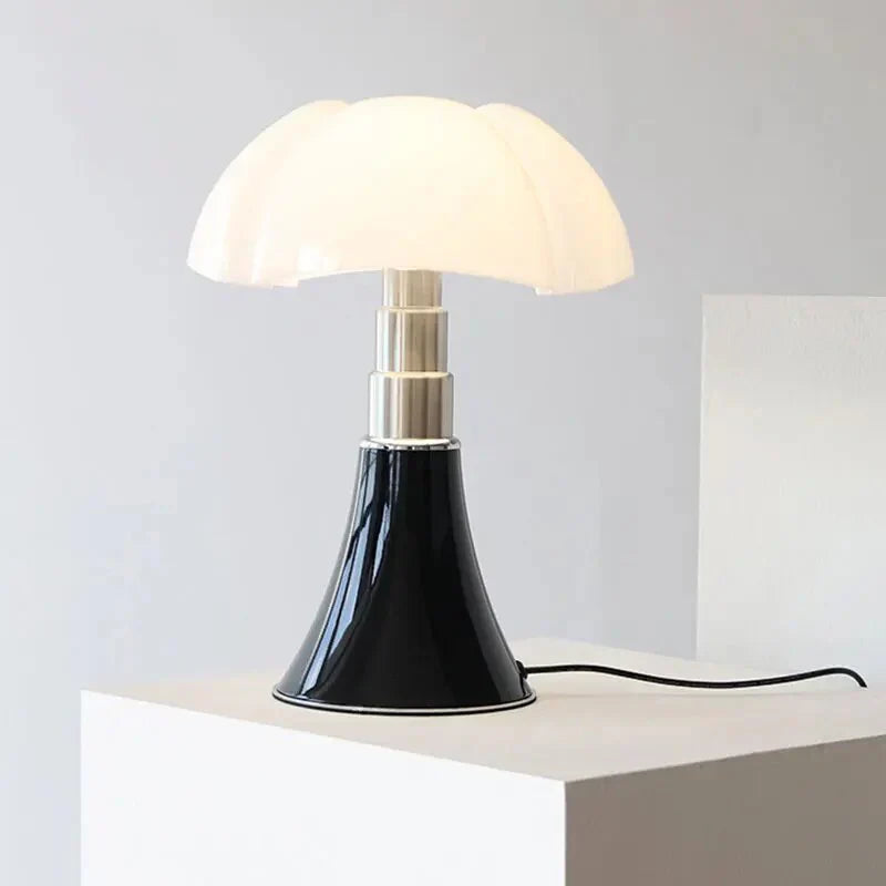 PetalLuxe  | Elegante Designer Blumen-Tischlampe5