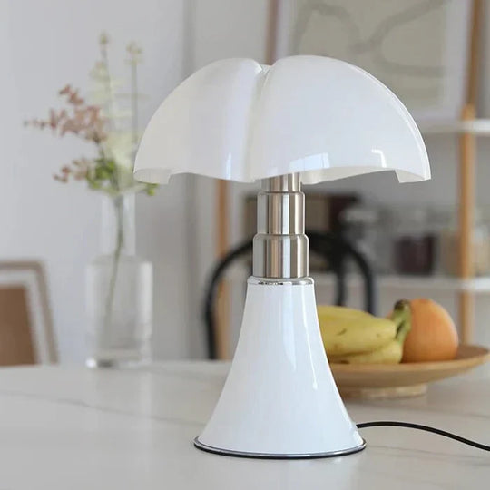 PetalLuxe  | Elegante Designer Blumen-Tischlampe8