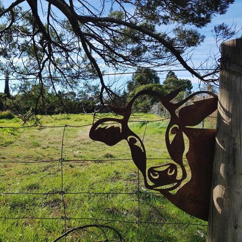 PeekCow | Metallkunstwerk für den Garten