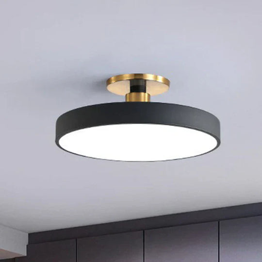 HaloNordic | Deckenleuchte – Moderne Eleganz mit Halbspiralstruktur