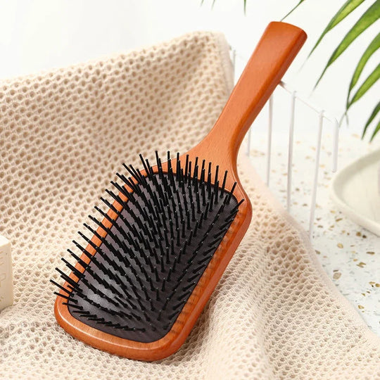 HydraVibe | Kopfhautmassage-Kamm mit Haaröl-Sprayfunktion