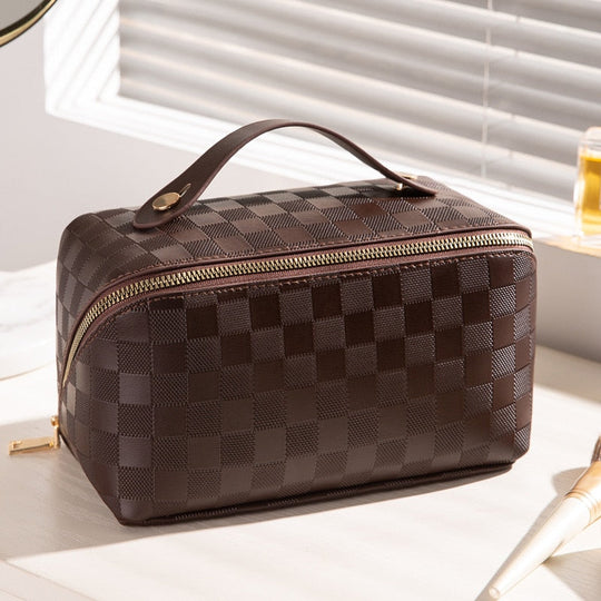 CharmPouch | Elegante Kosmetiktasche mit Struktur