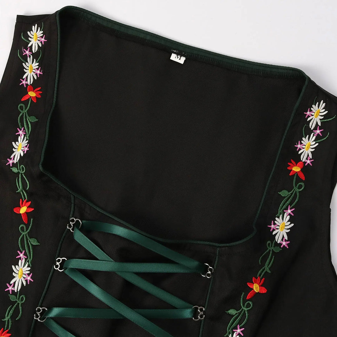 Alpengrün | Damen-Dirndl – Zeitlos & Edel