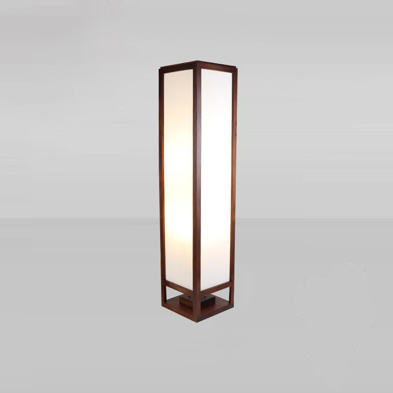 HanLume | Holz-Stehlampe mit klassischem Pergamentschirm