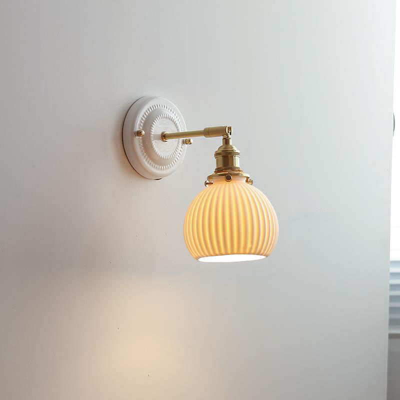HikariBrass | Vintage Wandleuchte aus Keramik & Kupfer