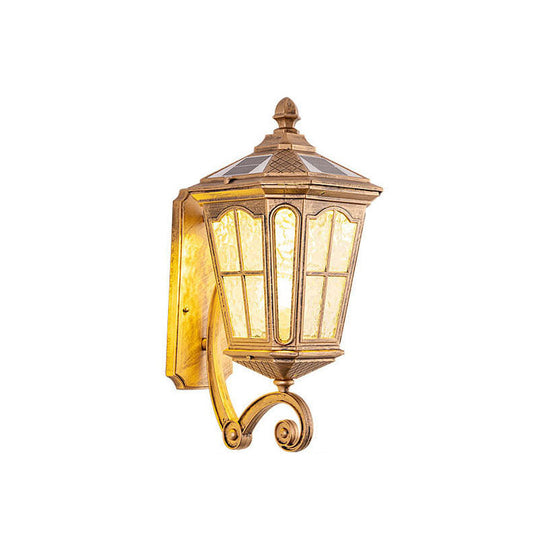 SolarVerve | Antike Wandlampe mit Solartechnologie