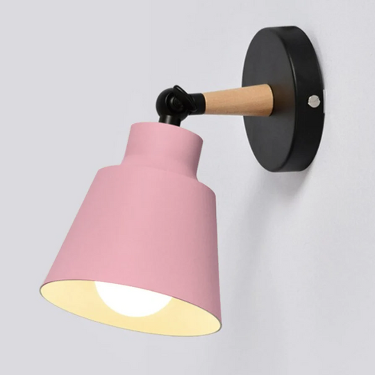 EmberWood | Wandleuchte – Modernes Design mit natürlicher Holzstruktur