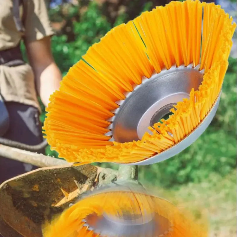 WeedWhirl | Effektives Nylon-Bürstenrad für Unkraut