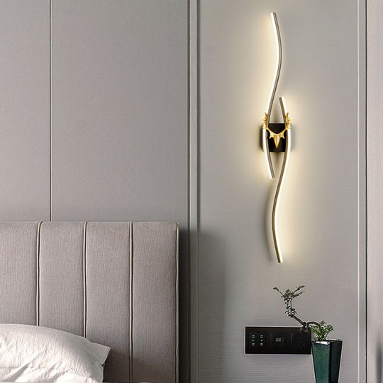 TwilightBranch | Gebogene LED-Wandleuchte1