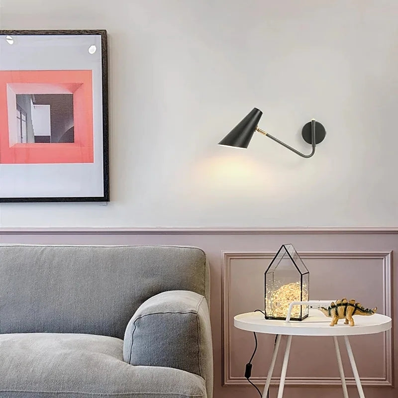 UrbanRadiance | Premium Wandleuchte aus Eisen4