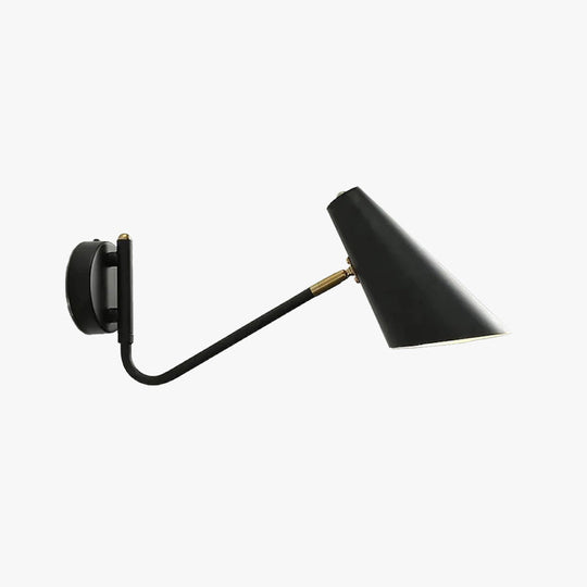 UrbanRadiance | Premium Wandleuchte aus Eisen6