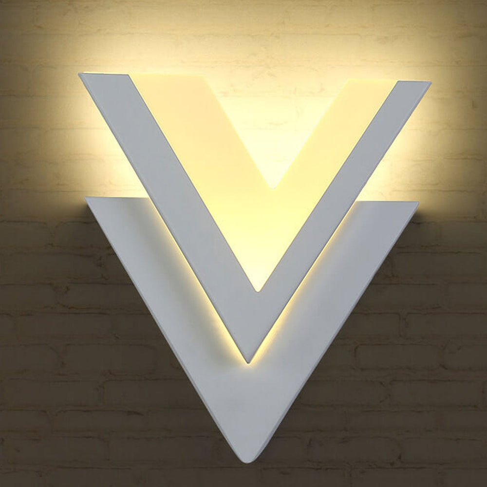 V-Shine | Elegante LED-Wandleuchte2