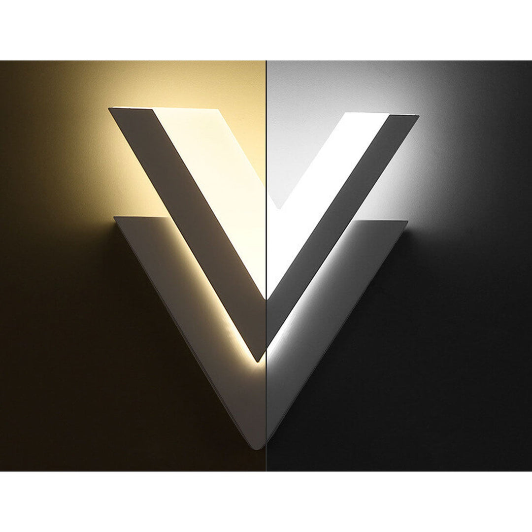 V-Shine | Elegante LED-Wandleuchte3