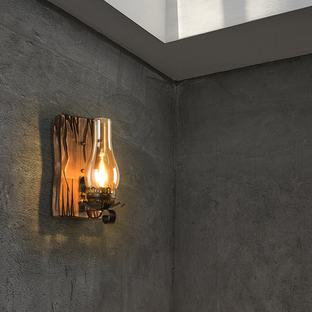 VintageHearth | Klassische Wandleuchte aus Holz4