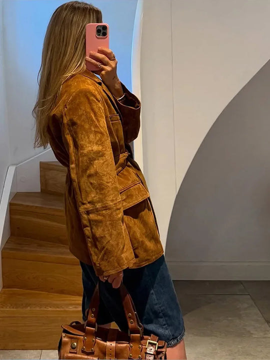 Larisse | Damen Wildleder Gürtelmantel – Elegant & Vielseitig