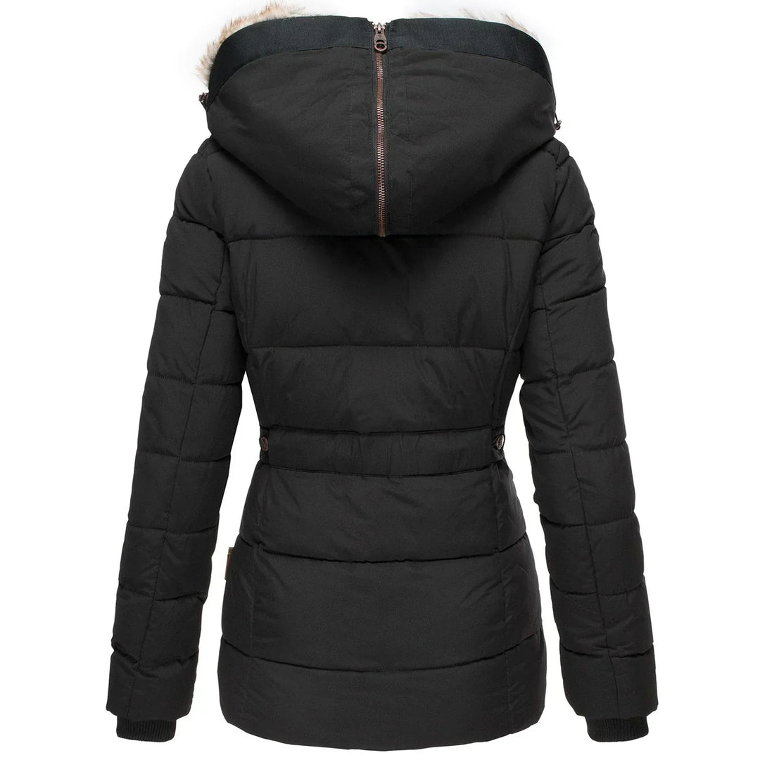 Sophira | Schicke Damenjacke – Figurbetonte Passform & Gemütliche Wärme