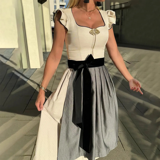 Alpenperle | Damen-Dirndlkleid in Weiß für Oktoberfest & Feste Weiß Decorique.de