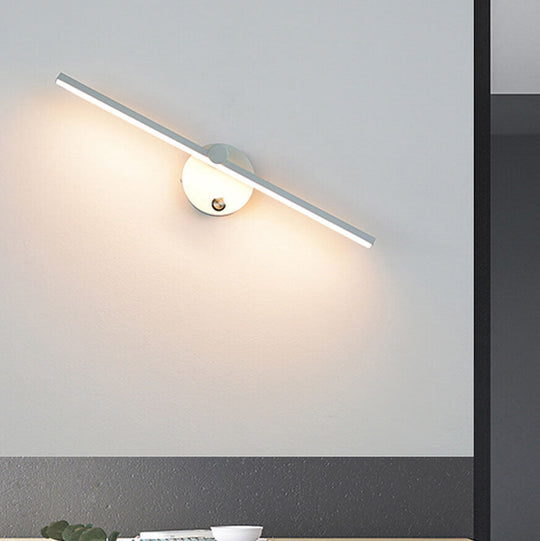 AlumaGlow | Wandlampe mit langem LED-Lichtstreifen Weiß + Schalter 220V-240V für UK AU Decorique.de