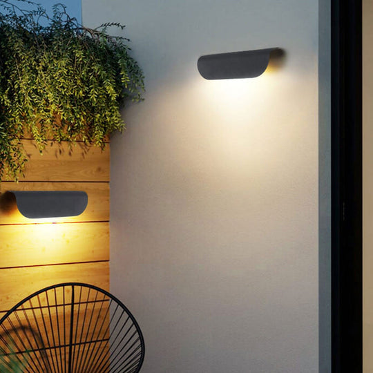 AquaBend | Wetterfeste, geschwungene LED-Außenlampe Schwarz 110V-120V für US CA Decorique.de