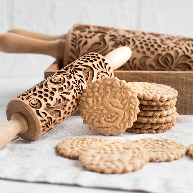 BakeRoll | Handgefertigte Teigrolle mit Weihnachtsgravuren Decorique.de