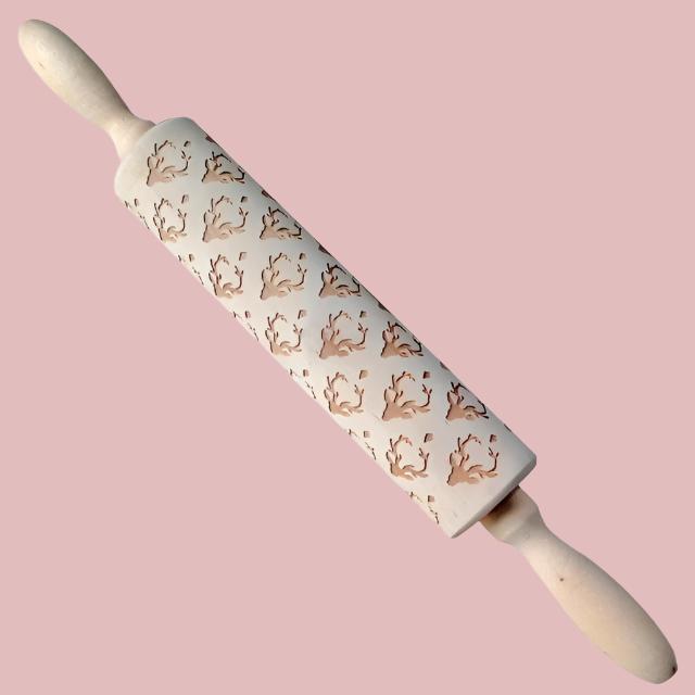 BakeRoll | Handgefertigte Teigrolle mit Weihnachtsgravuren A Decorique.de