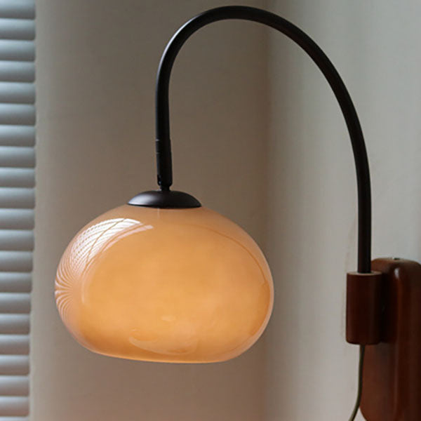 BranWood | Klassische Glaslampe mit Massivholz-Detail Decorique.de