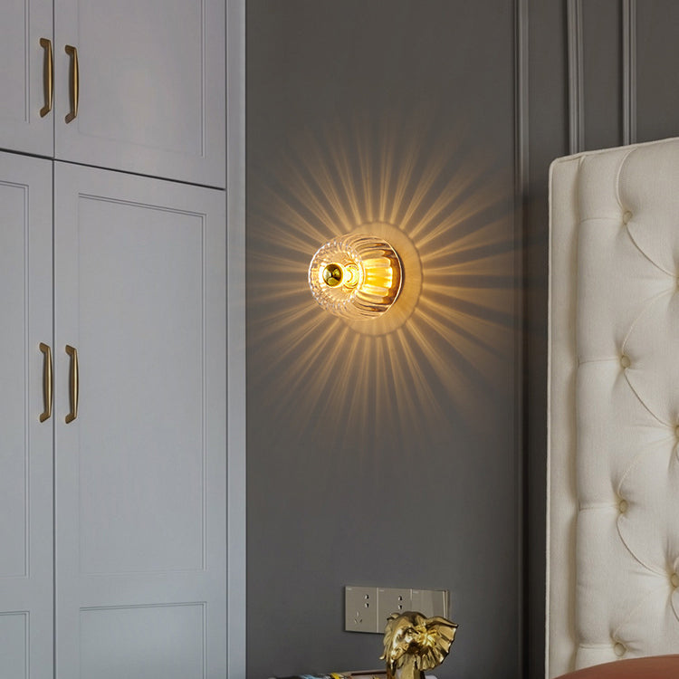 BrassRay | Luxuslampe aus Kupfer & Glas im Sonnenstil Wandleuchte 230V Decorique.de