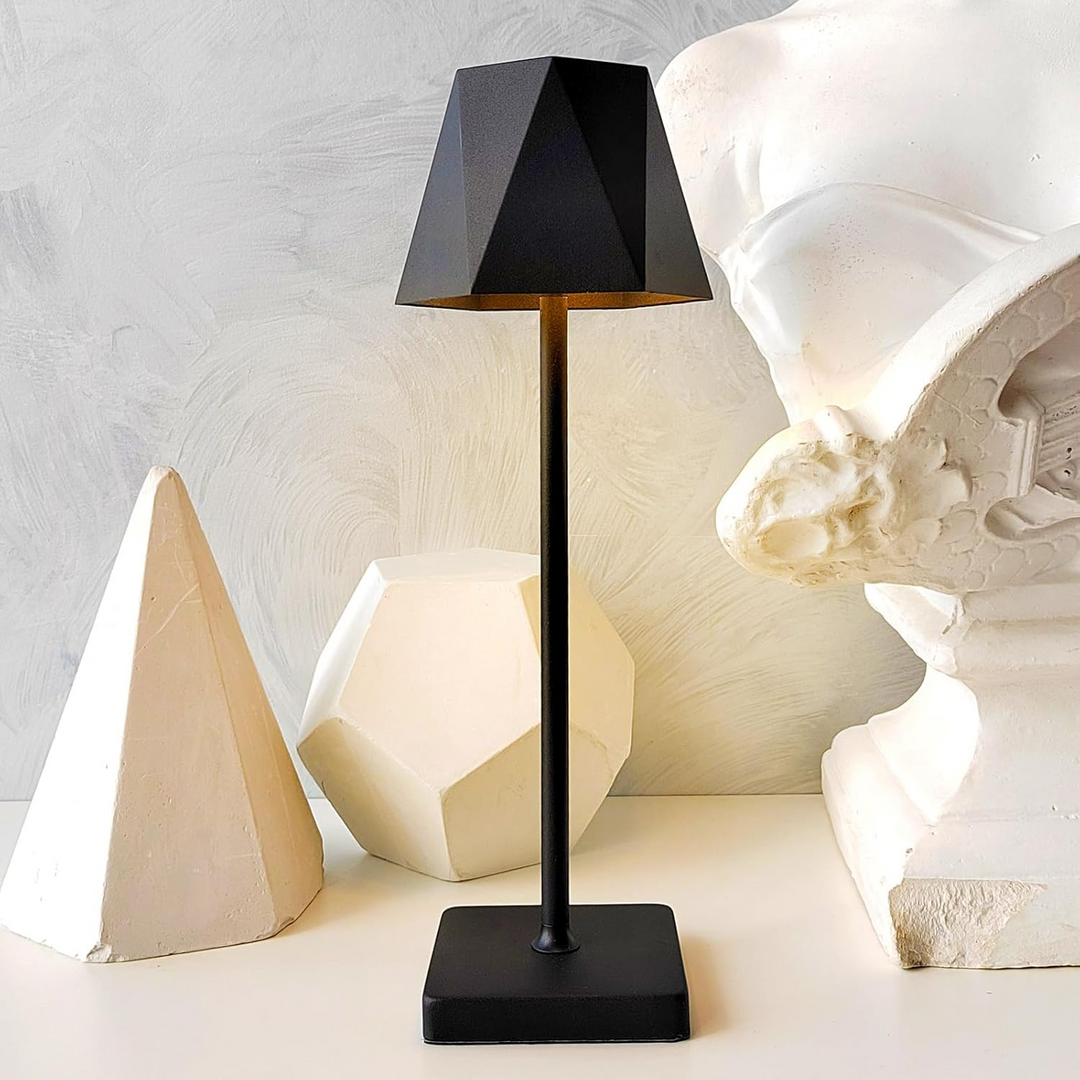 BrightEase | Leichte Kabellose Schreibtischlampe Schwarz Decorique.de