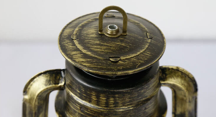 BronzeBlaze | Antike Tischlampe im Kerosin-Stil Decorique.de