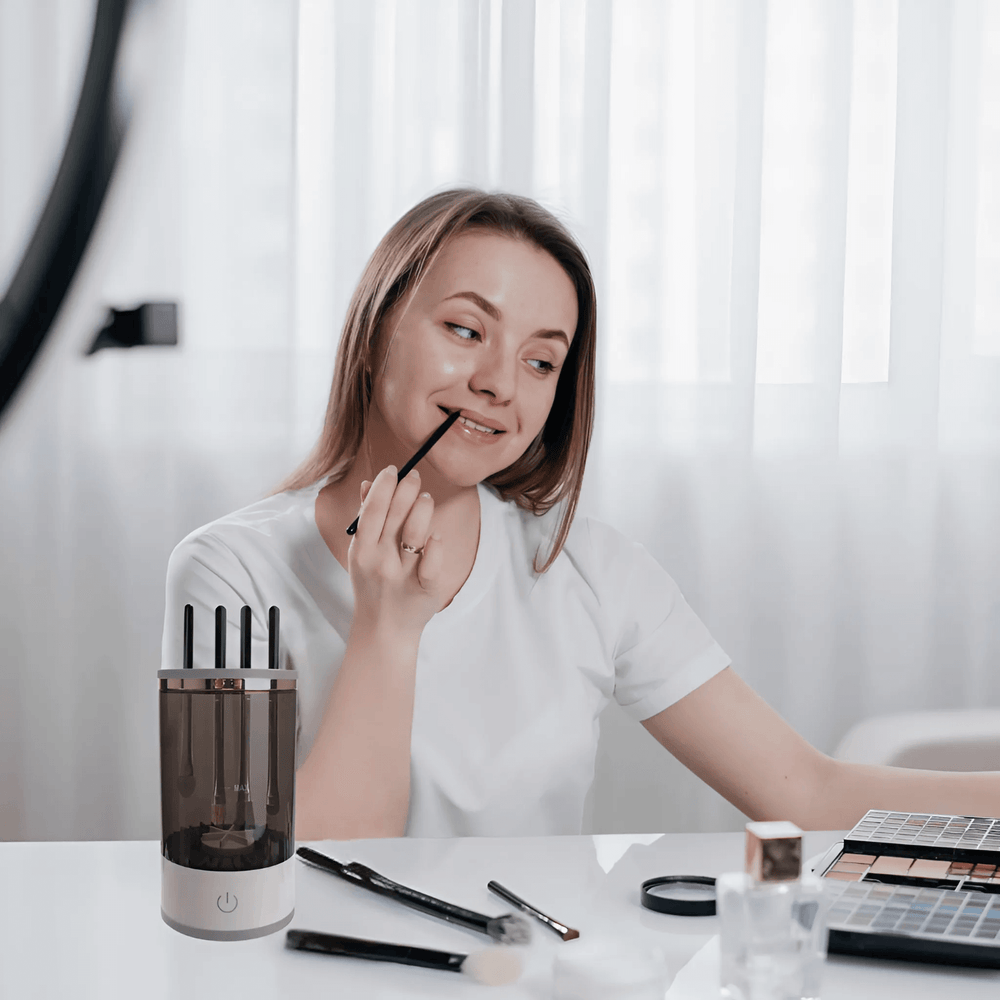 BrushClean | Schnelle Reinigung für Make-up-Pinsel Decorique.de