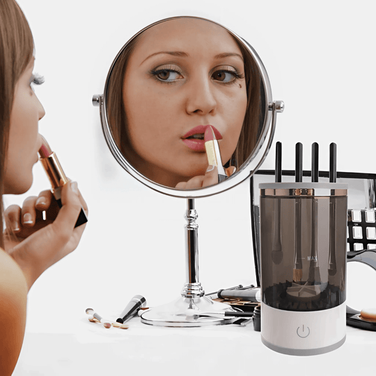 BrushClean | Schnelle Reinigung für Make-up-Pinsel Decorique.de