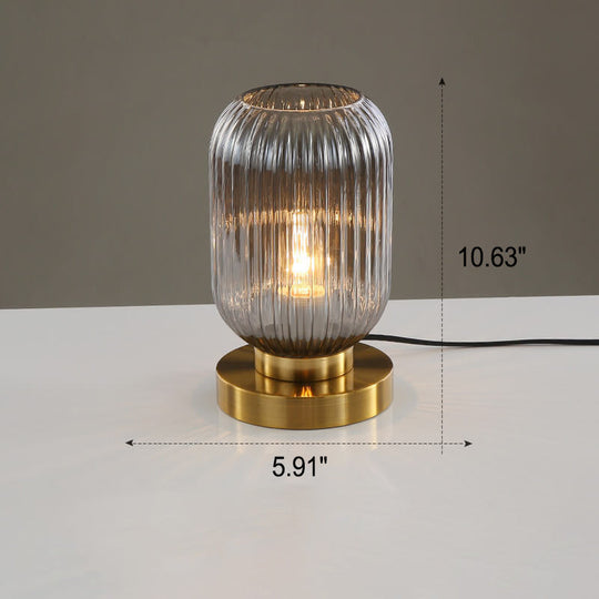 ClaraShine | Dezente Linienstruktur im Glaslampenschirm Decorique.de