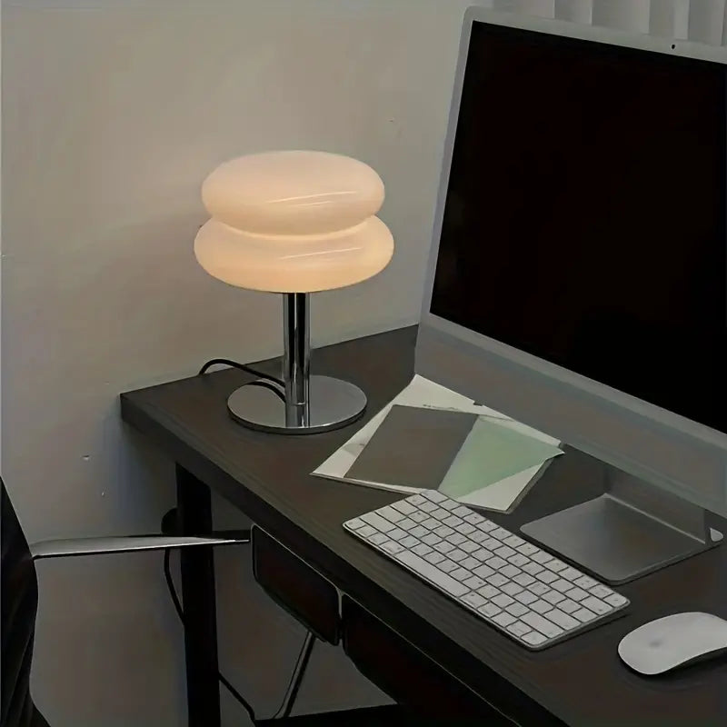 GlowZen | Moderne & elegante Tischleuchte aus Glas