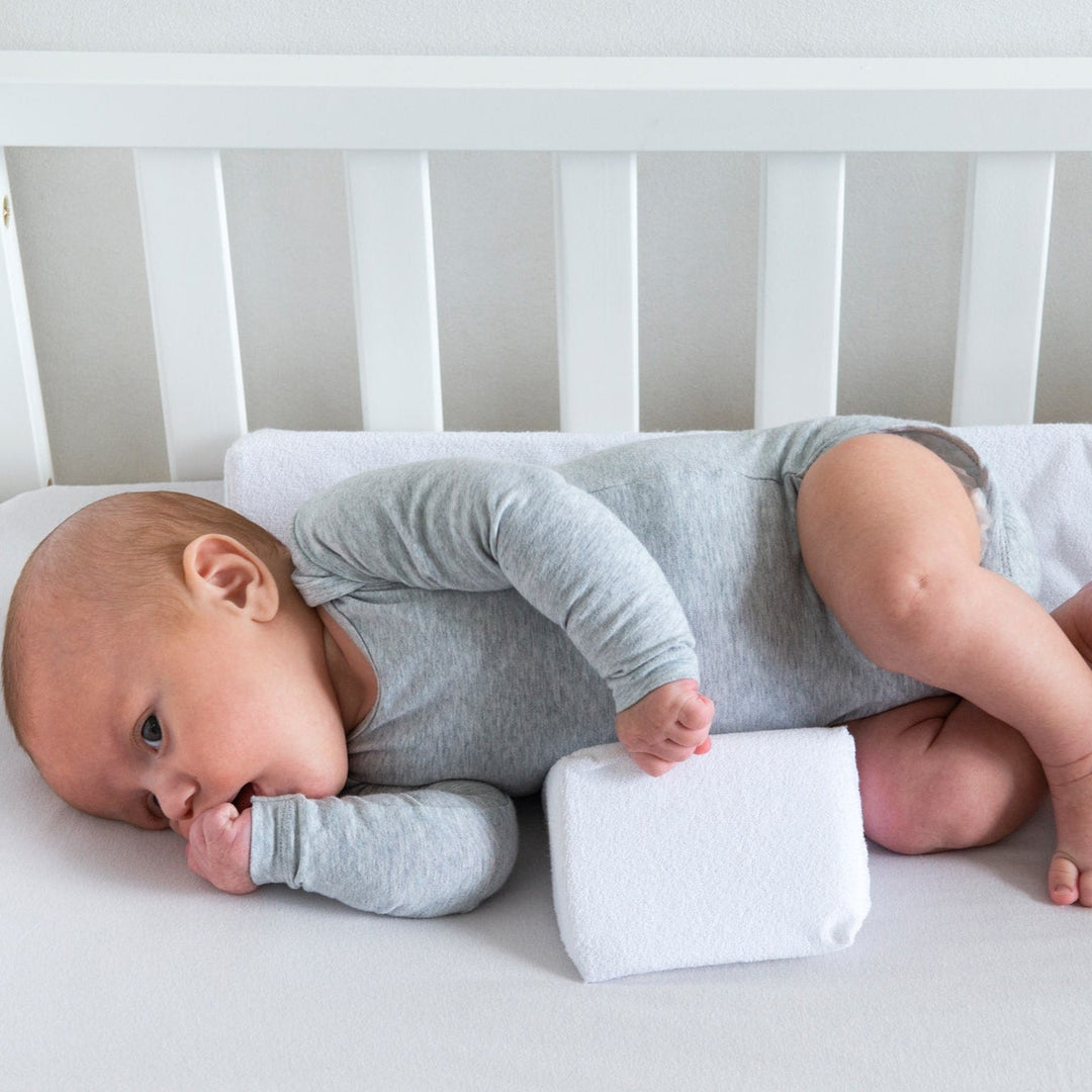 SafeSleep | Babykissen – Sichere Anti-Roll-Funktion für einen ruhigen Schlaf
