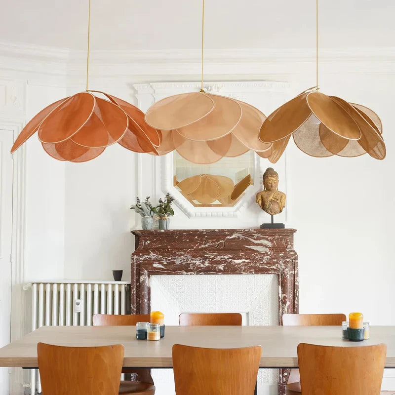 ElegaBloom | Blumenblatt-Lampe für moderne Wohnwelten