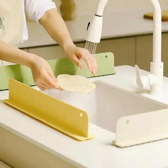 SinkSafe | Silikon Spülbecken Spritzschutz mit Saugnäpfen