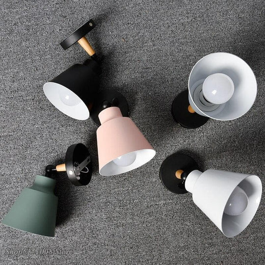 EmberWood | Wandleuchte – Modernes Design mit natürlicher Holzstruktur Decorique.de