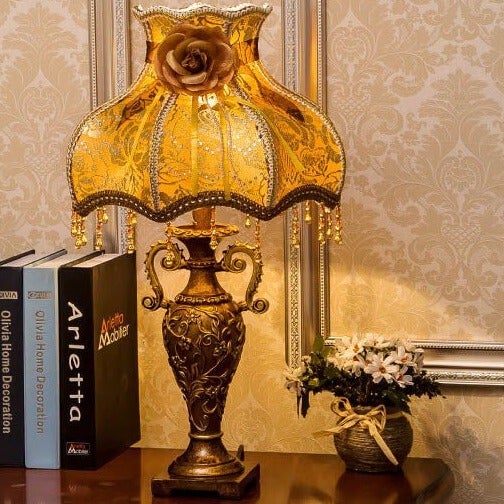 EraGlow | Europäische Vintage-Stoff Antike 1-Licht Tischlampe Decorique.de