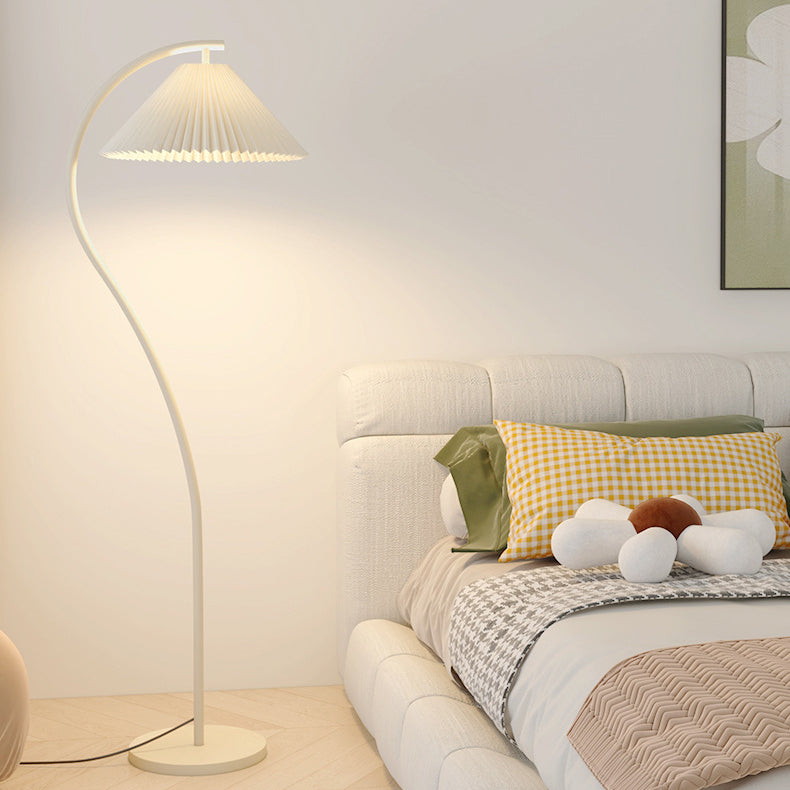 FoldaLamp | Minimalistische Stehlampe mit Stoffschirm Decorique.de