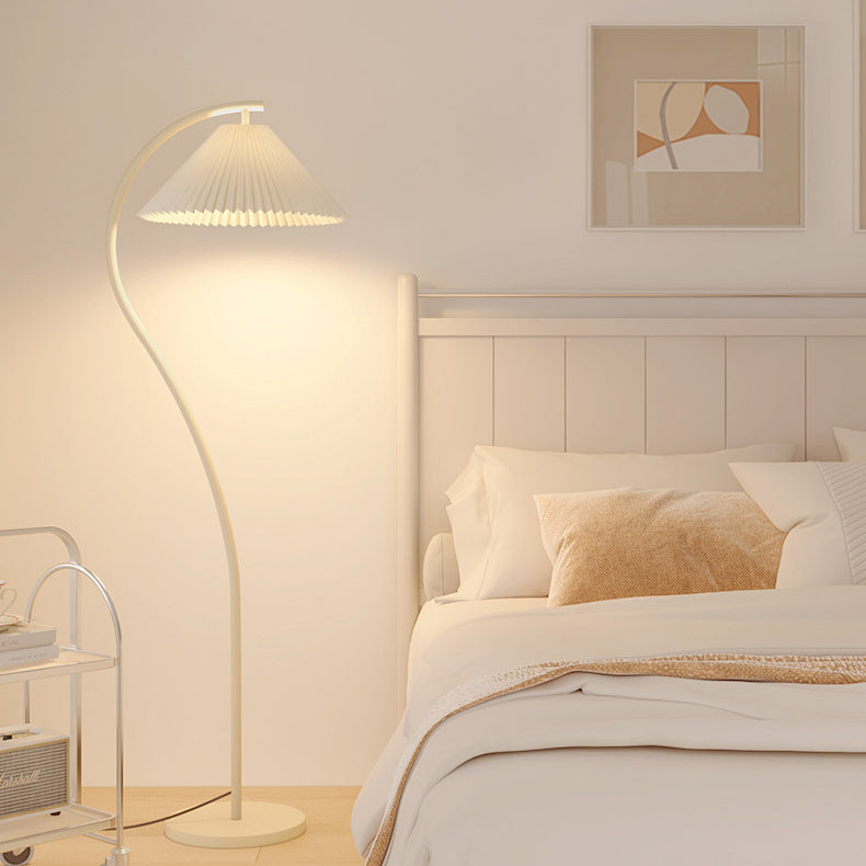 FoldaLamp | Minimalistische Stehlampe mit Stoffschirm Decorique.de