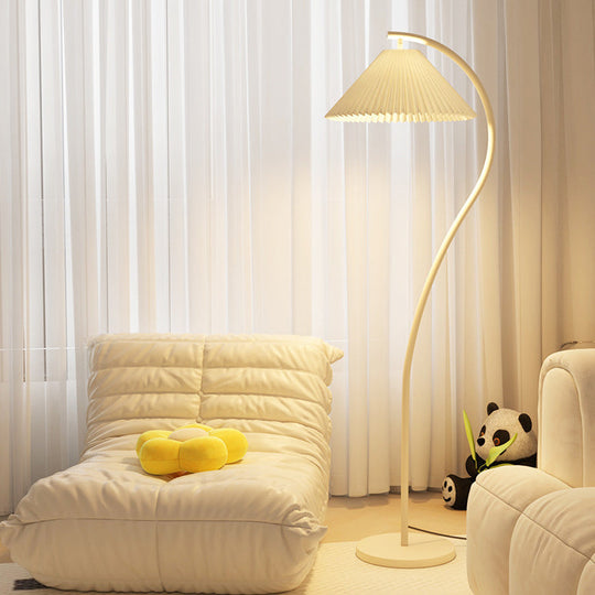 FoldaLamp | Minimalistische Stehlampe mit Stoffschirm Weiß 230V Decorique.de