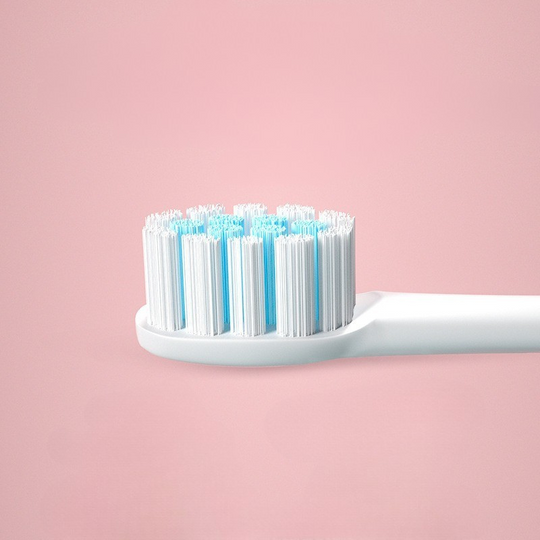 FreshPulse | Wiederaufladbare Zahnbürste mit Bürstenköpfen Decorique.de