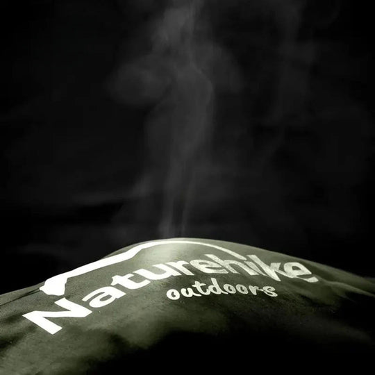 FrostWrap | Ultraleichter Outdoor-Schlafsack für kalte Nächte Decorique.de