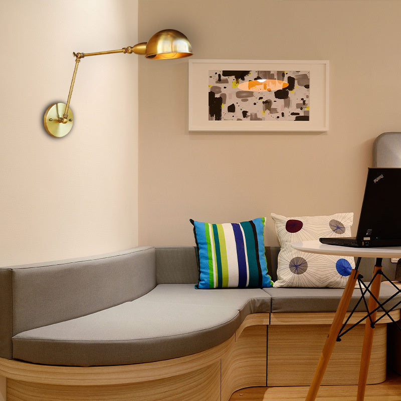 GildedFlex | Elegante goldfarbene Wandleuchte Decorique.de