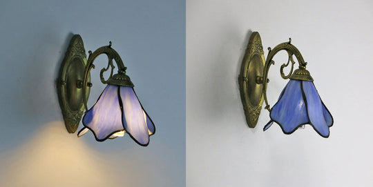 GleamPetals | Vintage Glasblüten-Leuchte im Tiffany-Stil Decorique.de