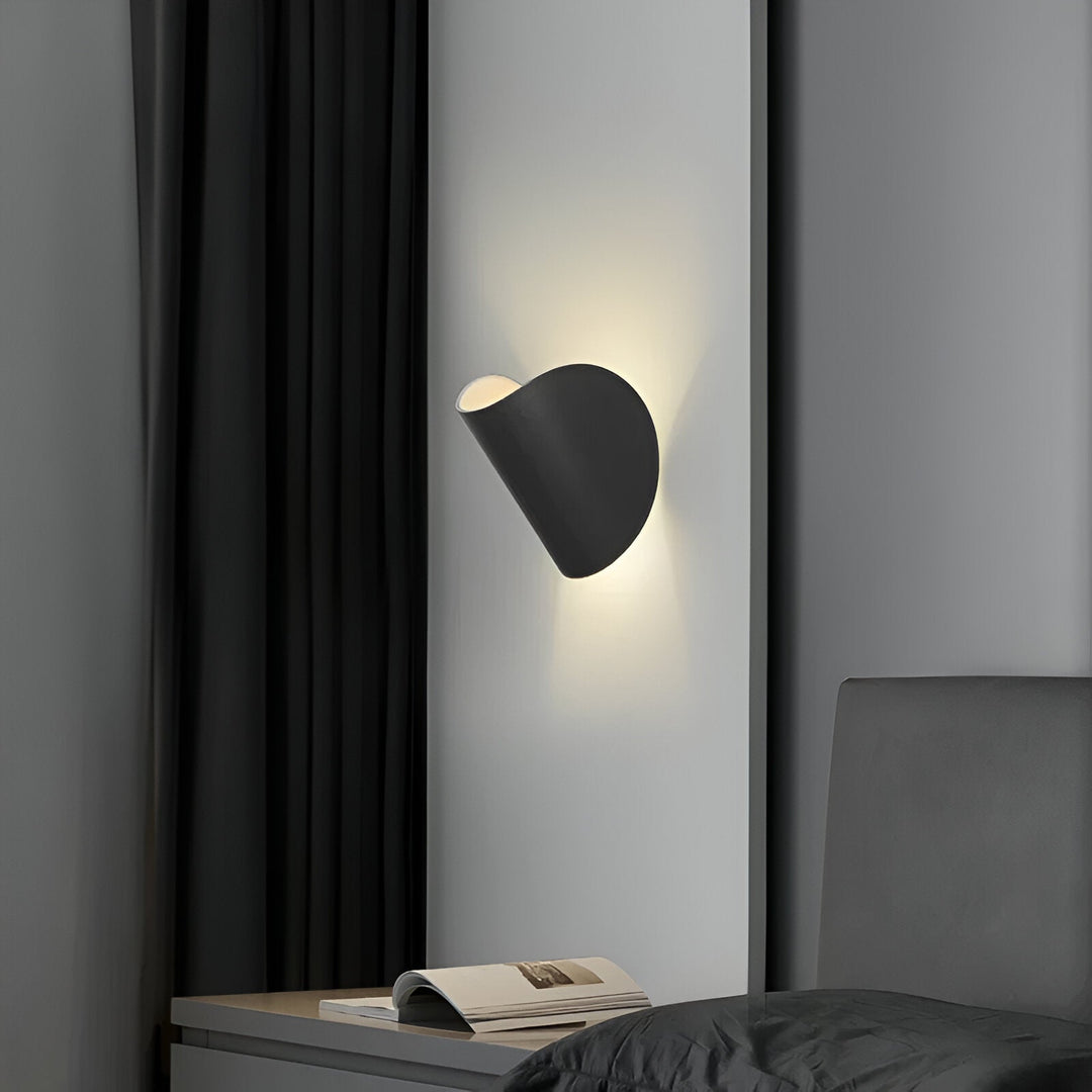 GleamShift | Moderne Verstellbare Wandleuchte Decorique.de